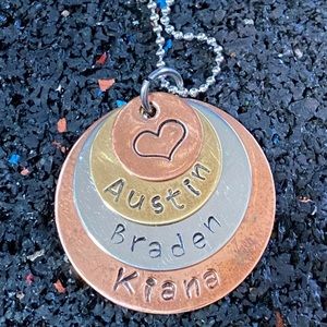 Personalized mother’s necklace